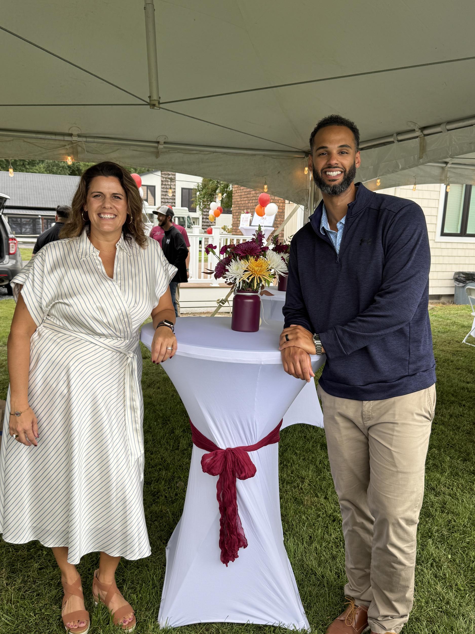 29-grand-opening Seely Homes Opening